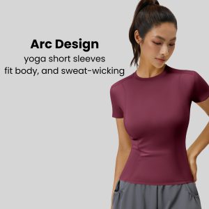 Anna — Kaos Yoga Potongan Arc — foto 1