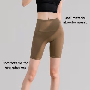 Elle — Celana Bike Pendek — foto 5